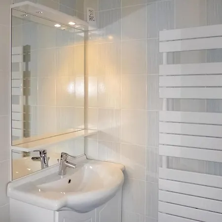 Gorgeous In St Marcouf De L'isle *